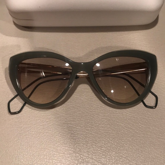 🌞Miu Miu Cat Eye Sunnies🌞